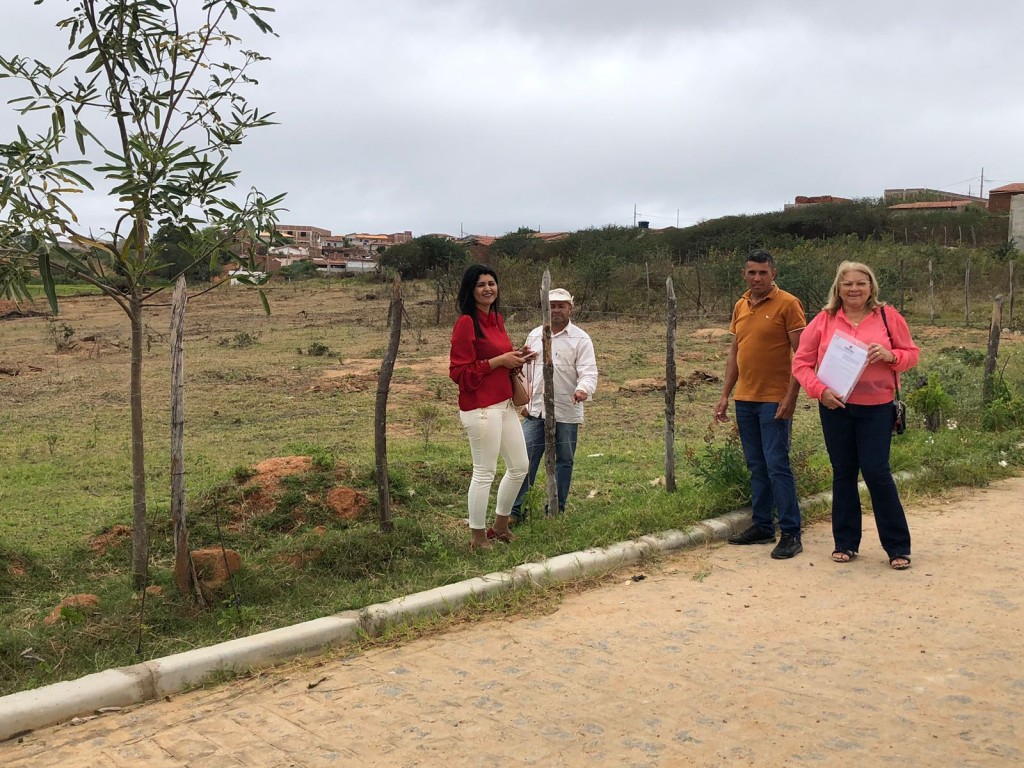 Comissão de Vereadores Visita Terreno